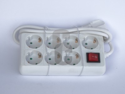 Разклонител 7гн. 1.5м. с копче                                                                                                                                                                                                                                                                              